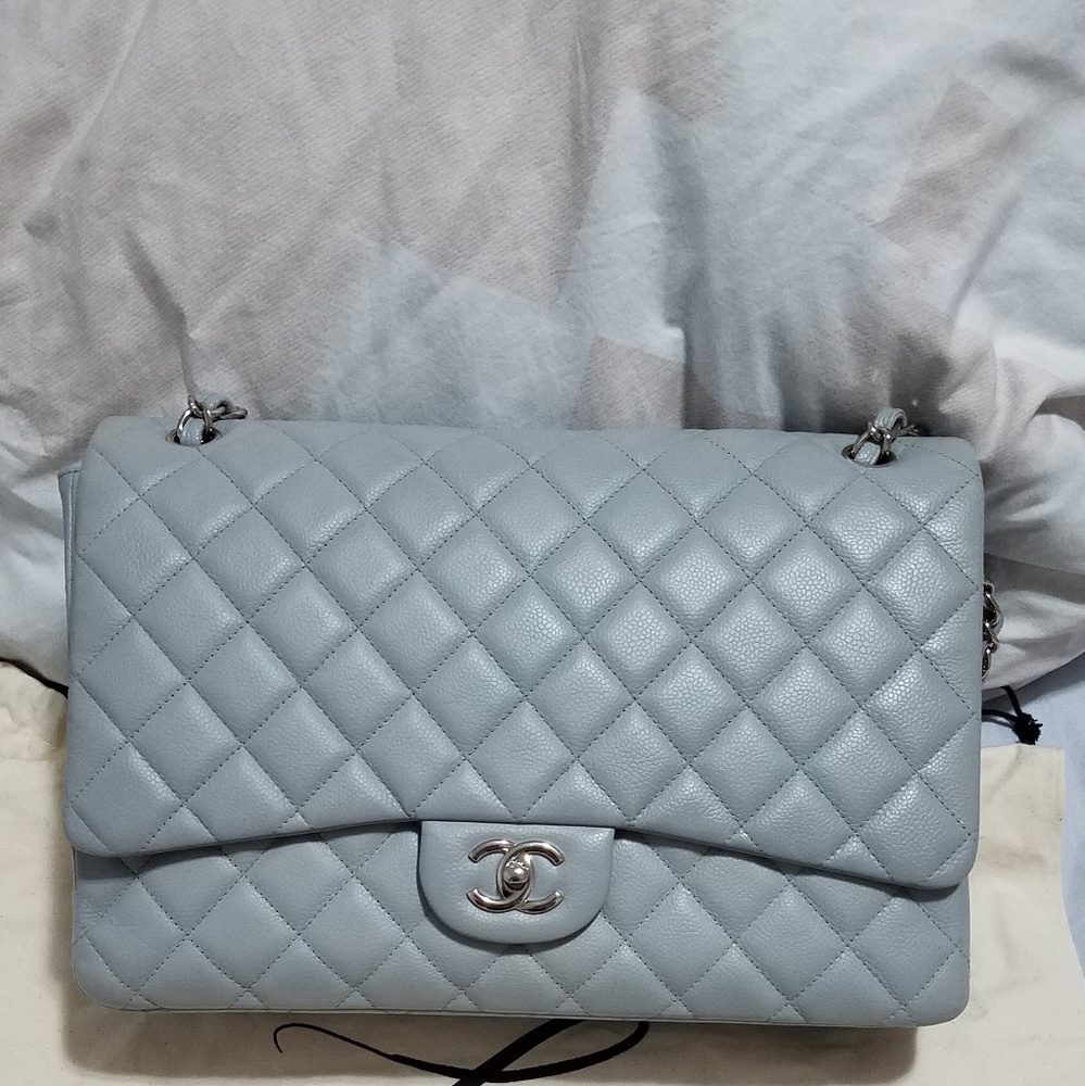 Authentic Chanel Maxi Single Flap
